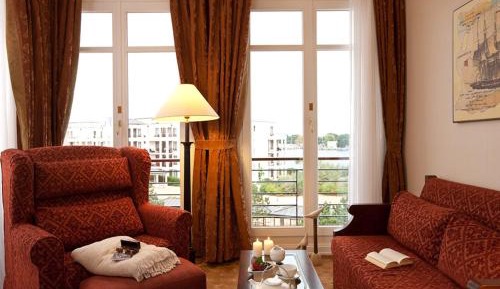 Captain's Suite Park View