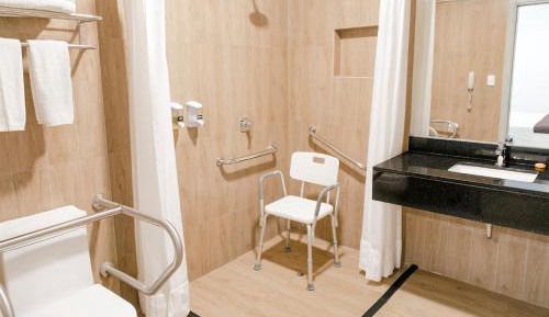 Queen Room - Accessible/Non-Smoking