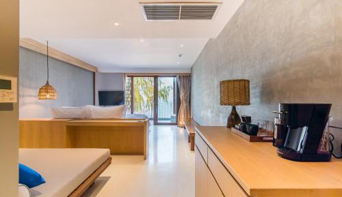 King Room with Jacuzzi and Sea View