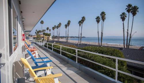 Deluxe Queen Room with Two Queen Beds and Ocean View