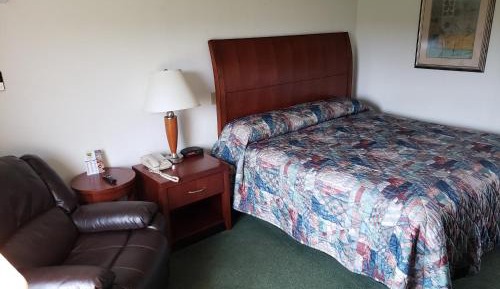 King Room - Non-Smoking