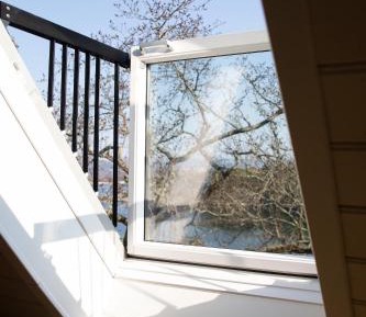 Single Room with Shared Bathroom