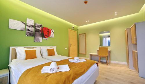 Double Room with Private External Bathroom