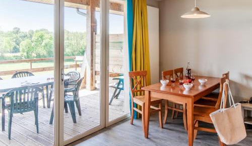 One-Bedroom Apartment with Sleeping Alcove and Terrace or Balcony (7 people)