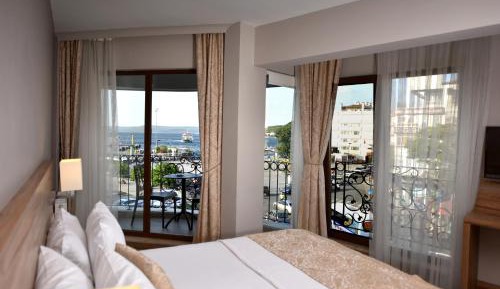 Deluxe Double Room with Sea View