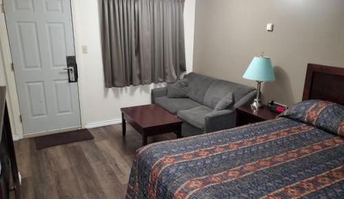 Queen Room with Sofa Bed