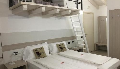 Double or Twin Room with Bathroom