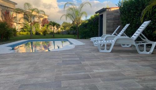 Apartment with Mountain View