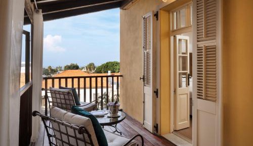 Luxury One Bedroom Suite With Terrace
