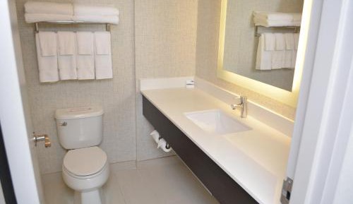 Standard Room with Two Queen Beds