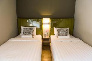 Twin Room with Private Bathroom