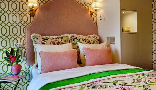 Double or Twin Room with Bathroom