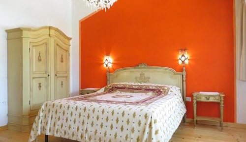 Apartment with Garden View