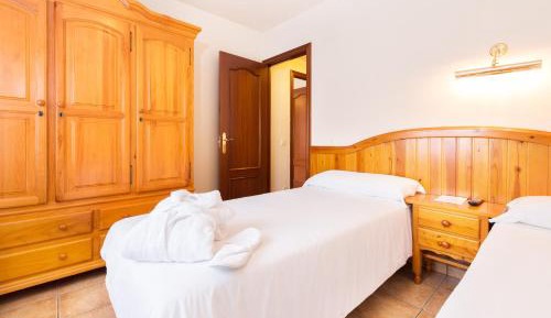 One-Bedroom Apartment with Spa Access