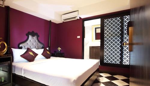 Violet Double Room