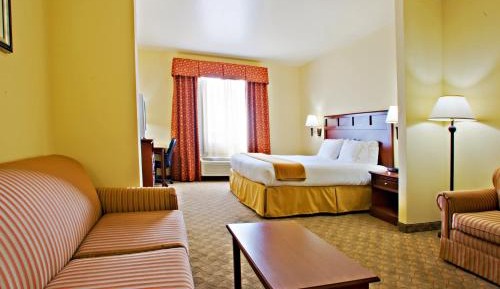 King Suite with Sofa Bed