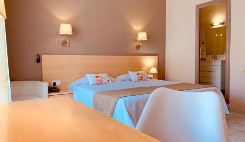 Twin Room with Balcony