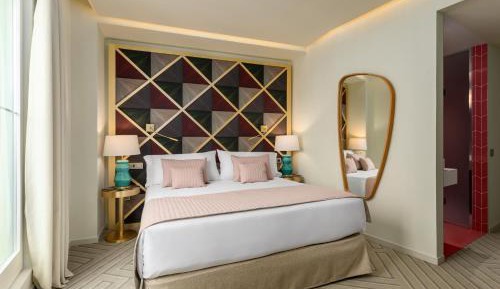 Superior Double Room with Gran Via view