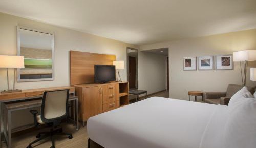 Standard King Room with Accessible Tub - Mobility Access