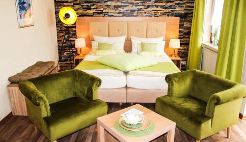 Double or Twin Room (2 Adults + 1 Child)