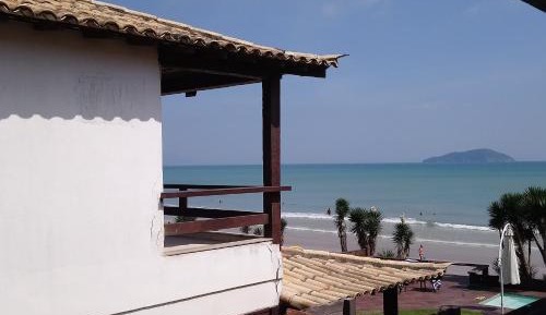 Family Room with Side Sea View