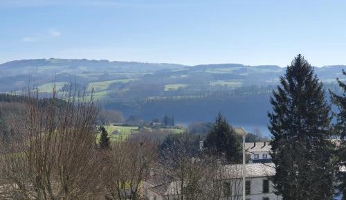 Twin Room with Shared Bathroom
