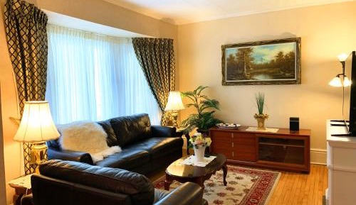 Queen Room