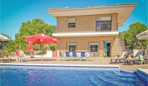 Five-Bedroom Holiday Home