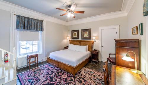 Superior King Suite