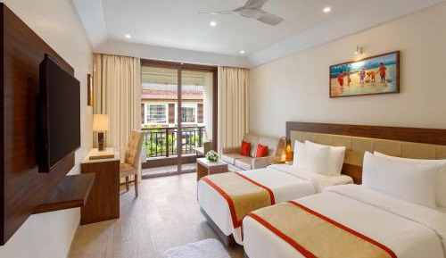 Deluxe Twin Room with Balcony