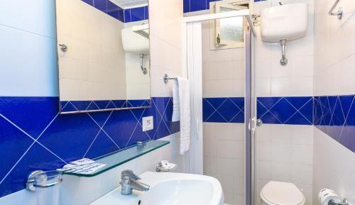 Bungalow with Kitchenette (2 Adults)