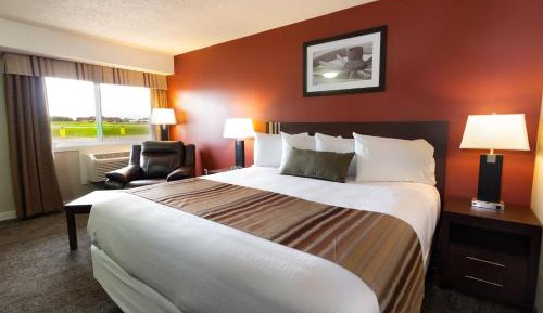 Deluxe King Suite