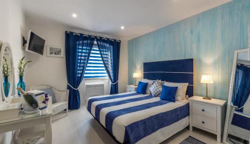 Double or Twin Room with Shower