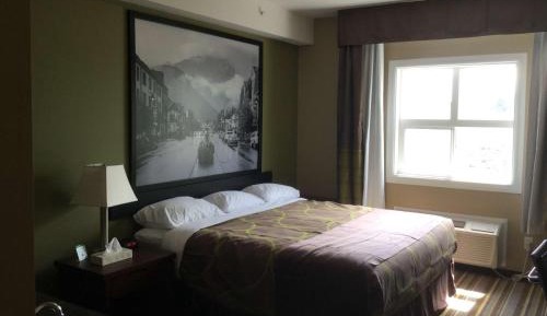 King Room - Mobility Access/Non-Smoking