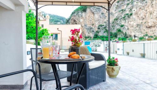 Apartment with Terrace