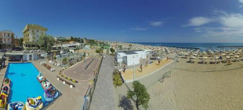 Double Room with Balcony and Sea View