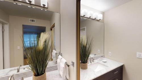 One-Bedroom Suite - 2 Double Beds