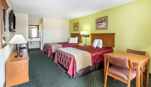 Double Room with Two Double Beds - Non-Smoking