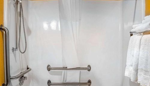 King Room - Disability Access/Non-Smoking