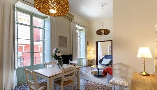 One-Bedroom Apartment with Balcony