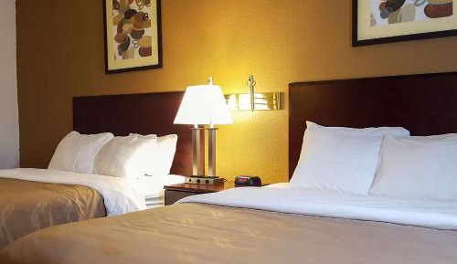 Queen Room with Two Queen Beds - Non-Smoking