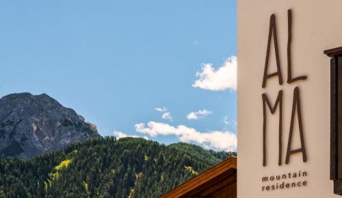 Two-Bedroom Apartment with Balcony and Terrace