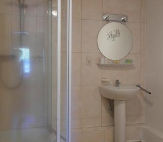 Family Room (4 Adults)