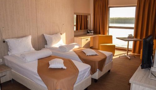Deluxe Double or Twin Room with River View