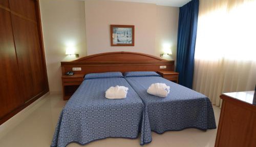 Triple Room (2 Adults + 1 Child)