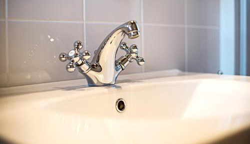 Apartment with Mountain View