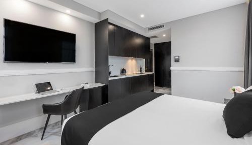 1 King Bed Standard Bath
