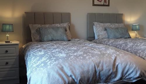 Double or Twin Room with Private Bathroom