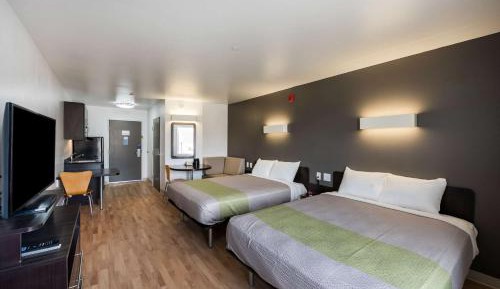 Queen Room with Two Queen Beds - Disability Access - Non-Smoking