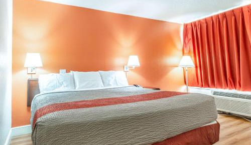 King Room - Non-Smoking